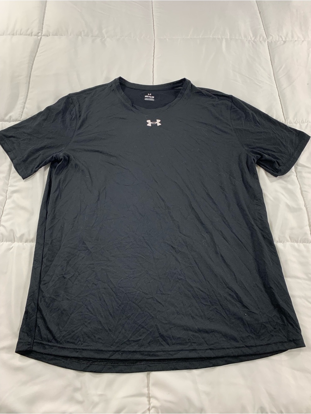 Like new under Armour T-shirt size M